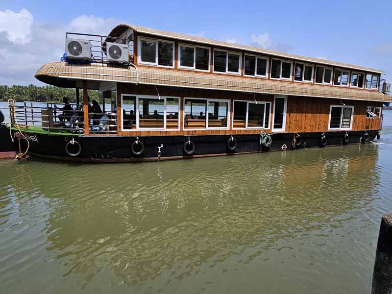 premium Houseboat In Nileshwar image