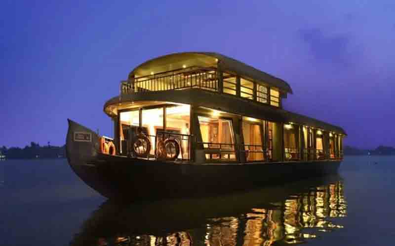 overnight houseboat images
